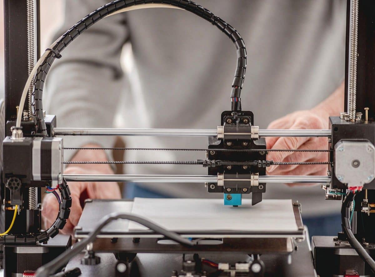 Prototype decarboxylator parts on the 3D printer